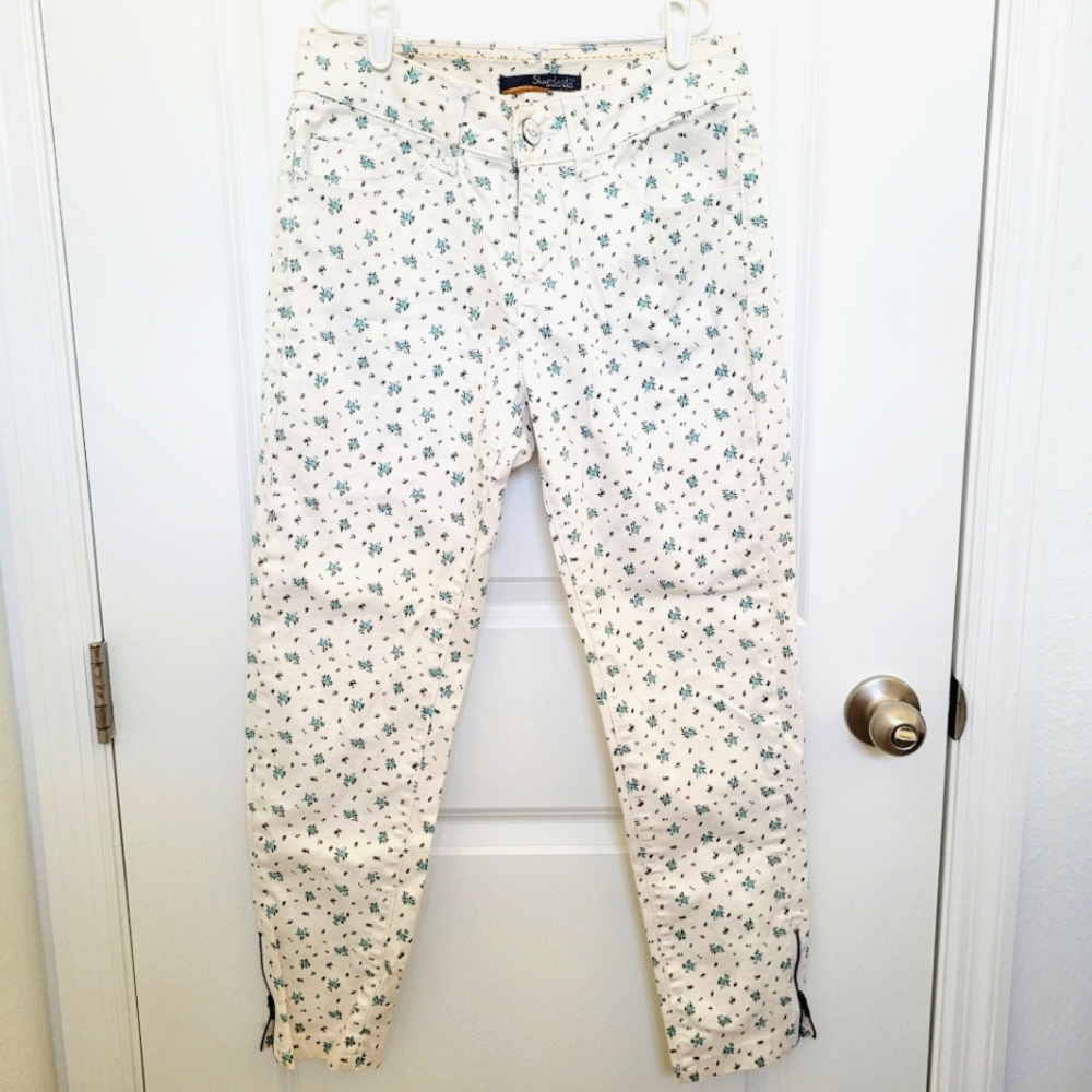 Lee White Cotton Blue Floral Body Shaping Jeans with Ankle Zippers Size 6